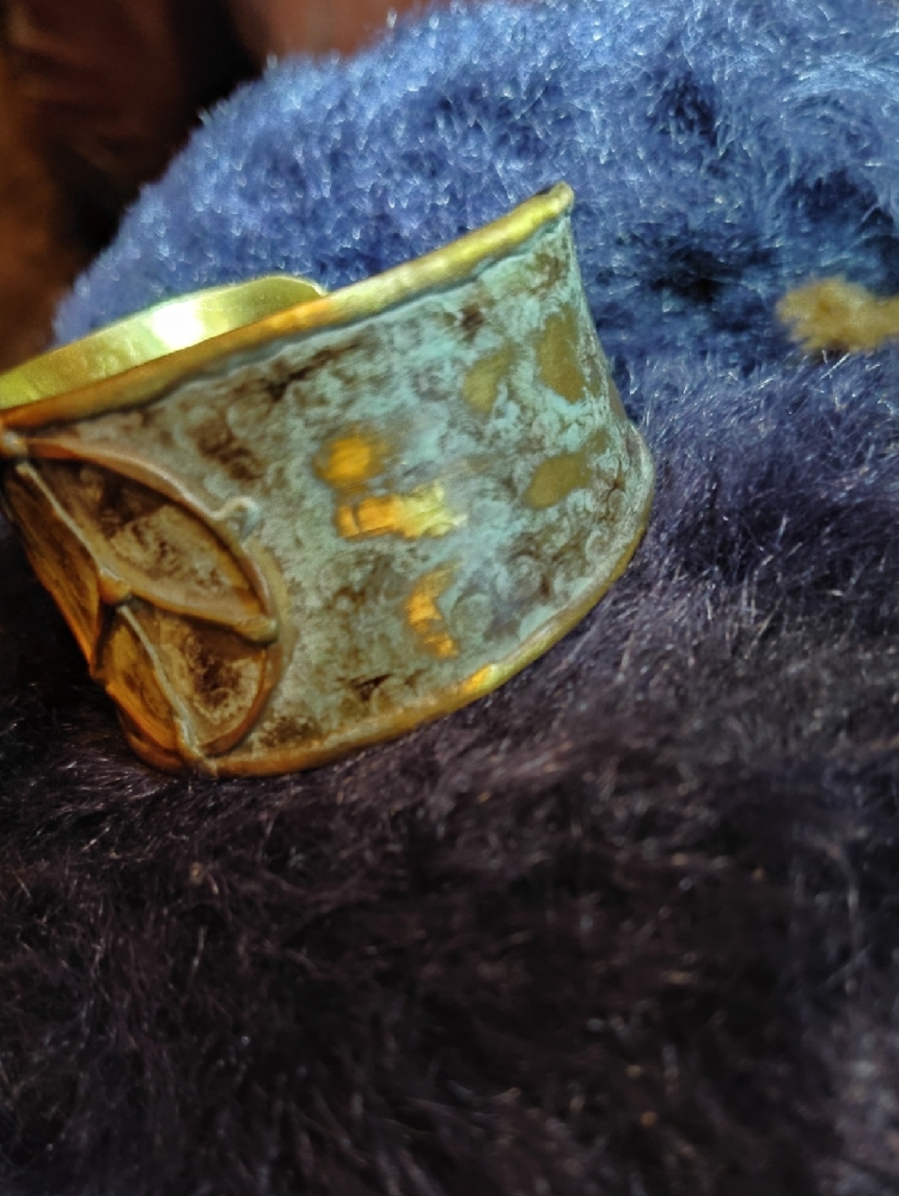 Anju Brass Peace Sign Handcrafted Cuff Bracelet - Picture 5 of 7